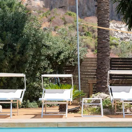 Nature's Embrace Holidays *